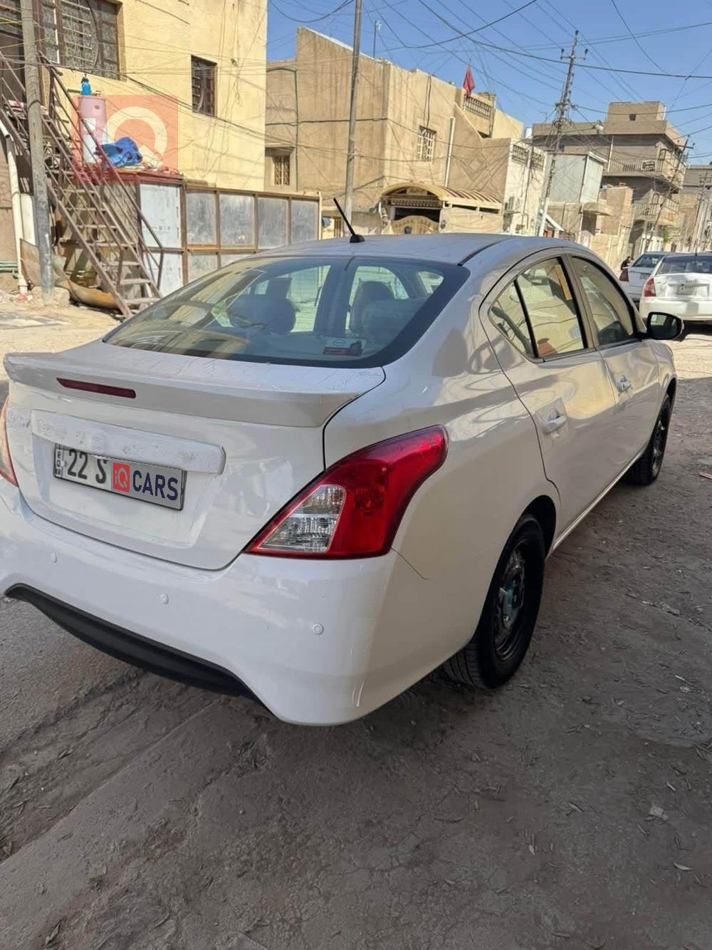 نيسان صني